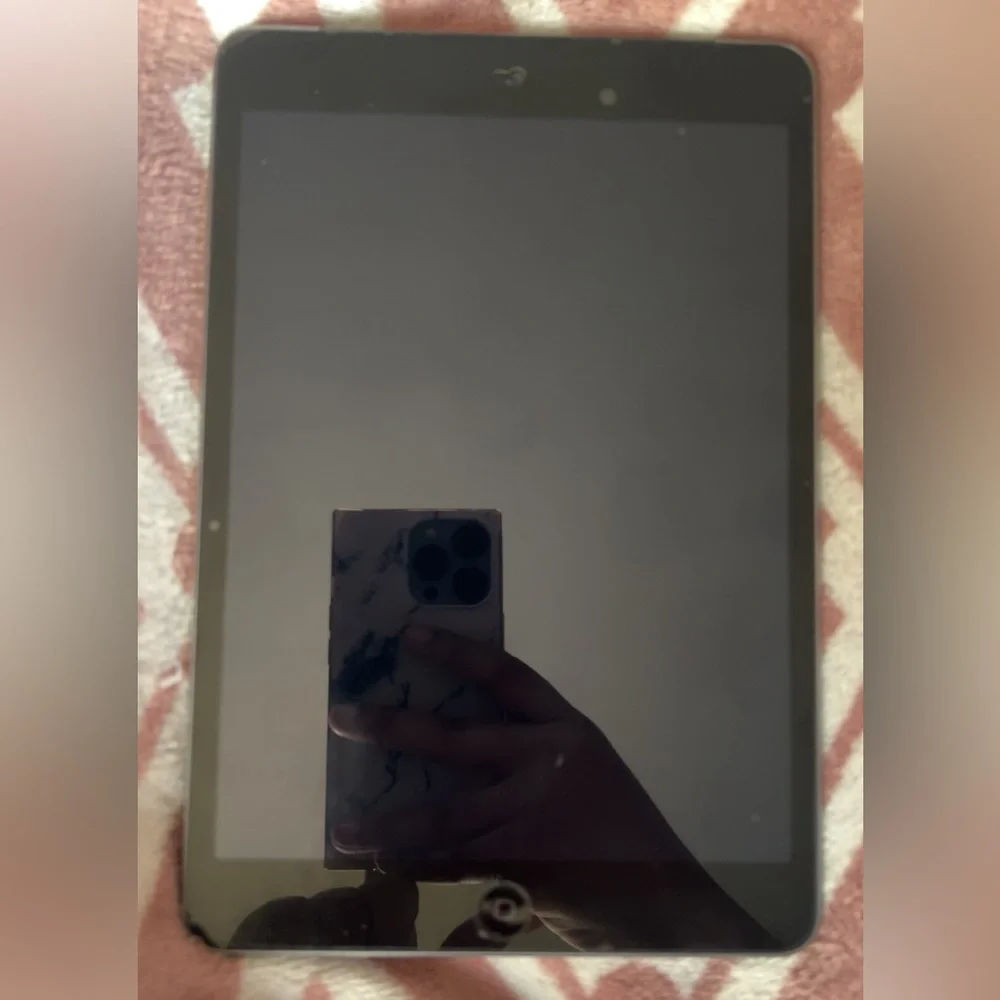 Apple IPad Mini 2 WiFi + Cellular. 32GB.